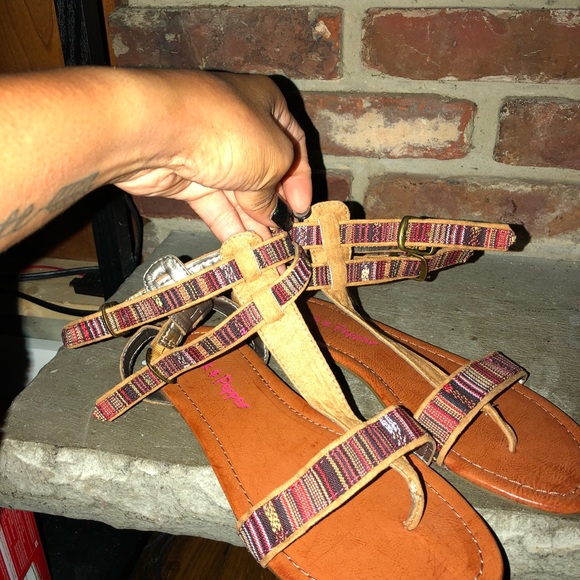 Tribal Sandals - Picture 1 of 3